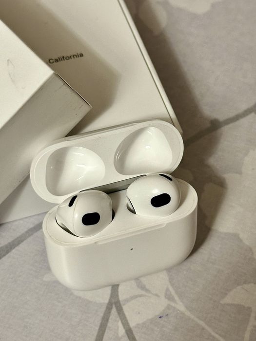 AirPods (3rd generation)