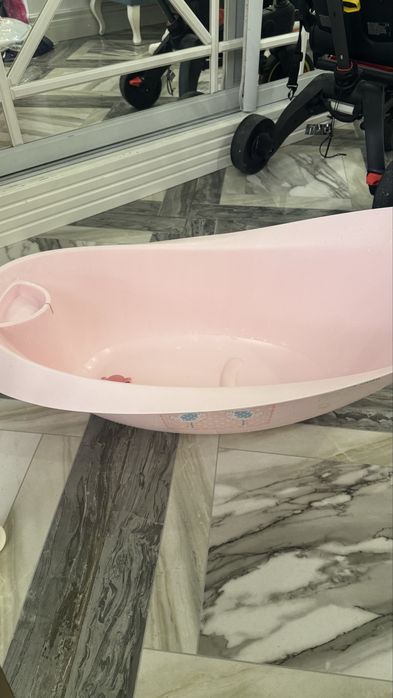 Продам ванночку детскую