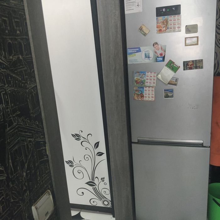 Продам холодильник