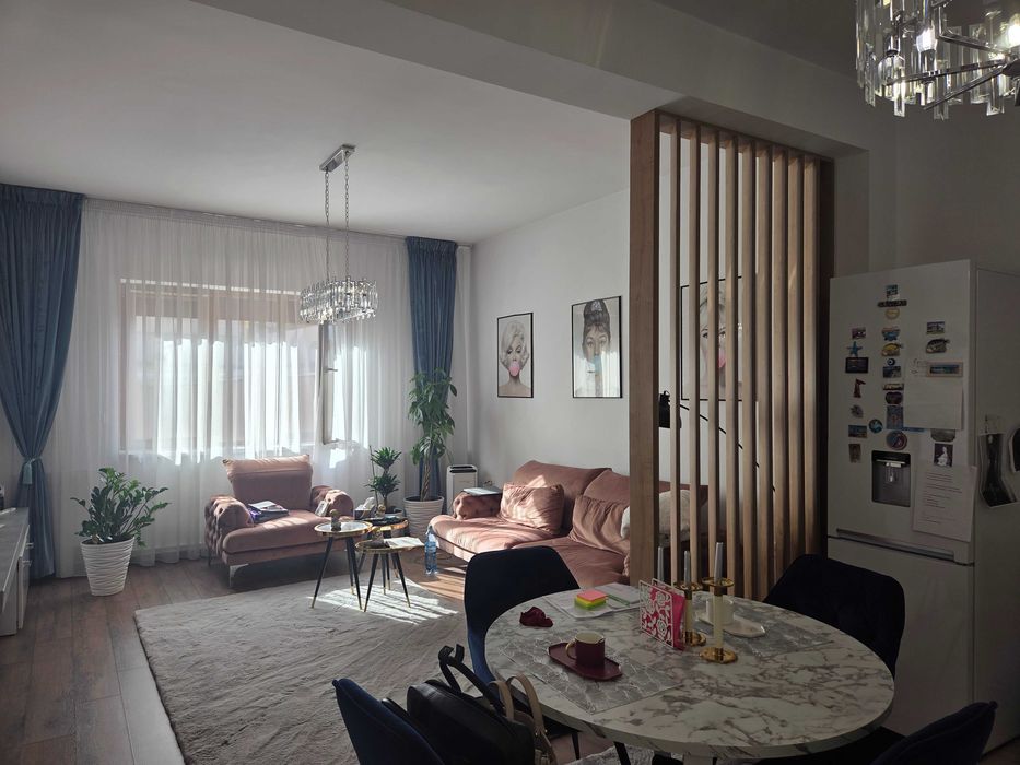 Vand ap 3 camere Damaroaia