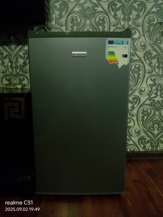 Срочно продам холодильник мини