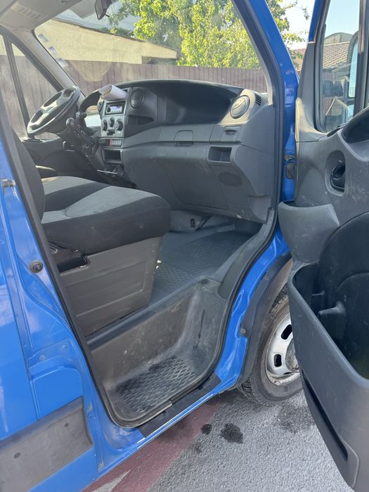 Iveco cu macara si basculare 3,5