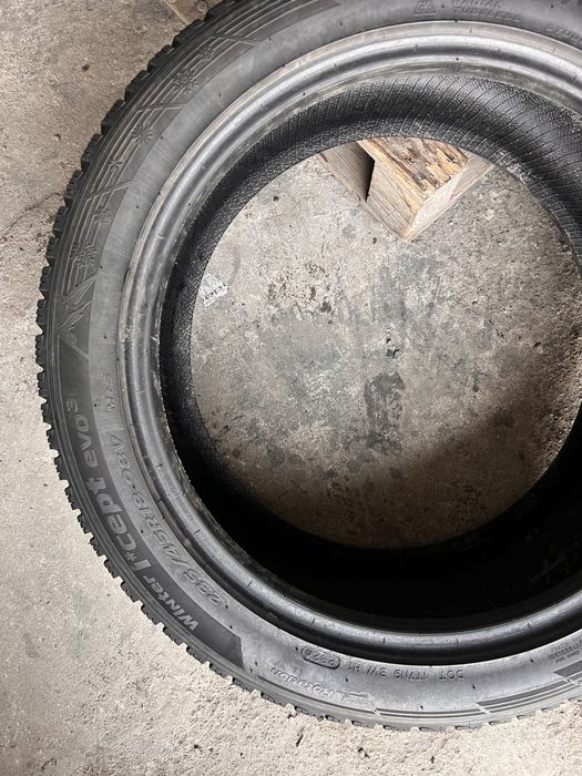 1 anvelopa iarna 235/45/18 , Hankook , DOT 2024 , 6.2 mm