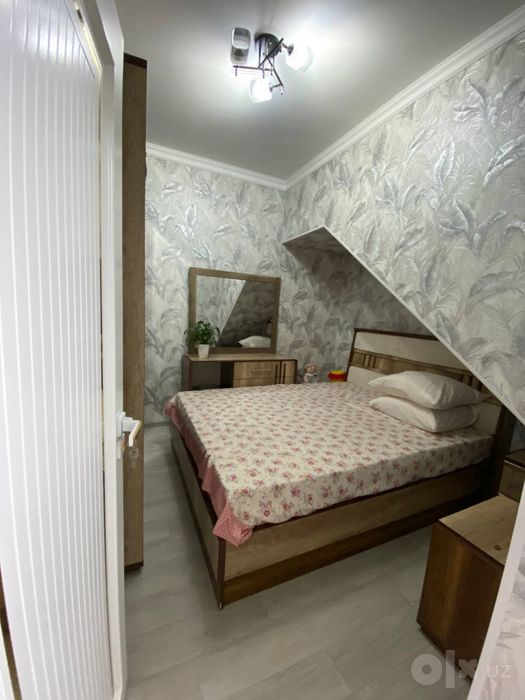 Dubleks dom sotiladi srochna