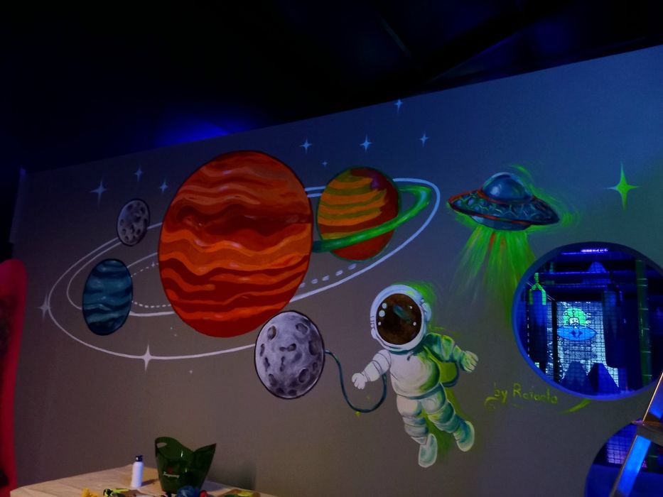 Realizez pictură murală personalizată