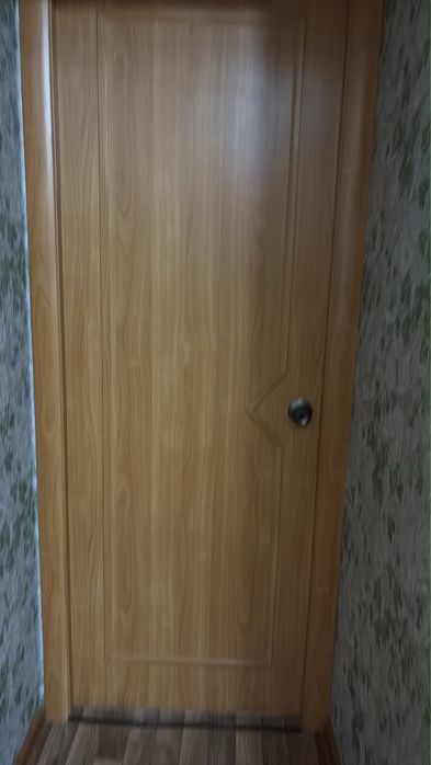Продам межкомнатные двер и