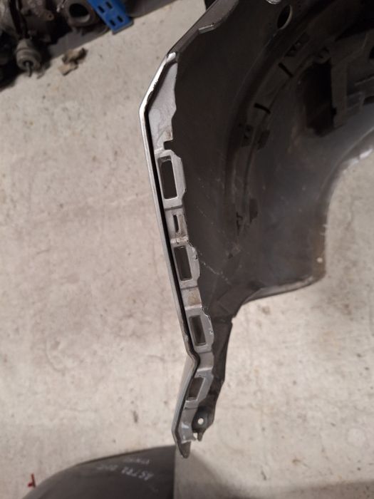 Задна броня с парктроници Opel Astra H / Опел Астра 2005г.