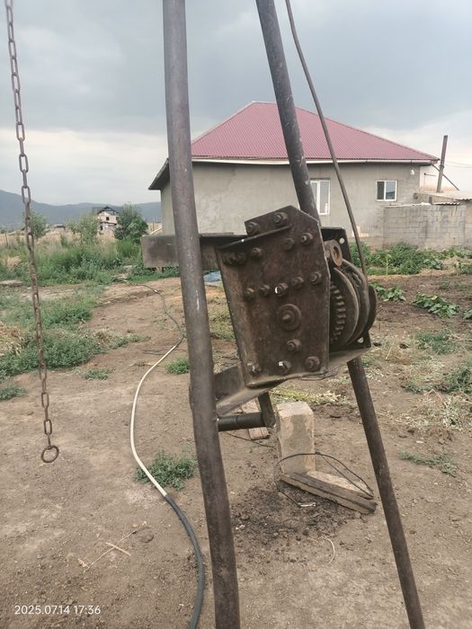 продам Лебёдка срочно