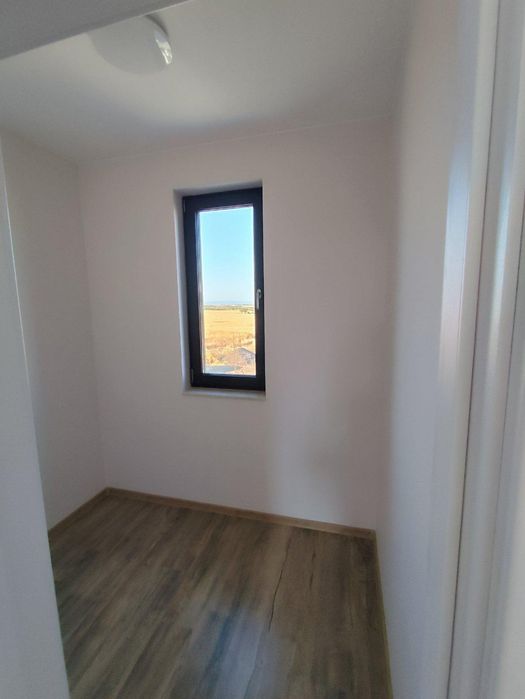 Къща до ключ в м.Victoria Hills кв. Сарафово