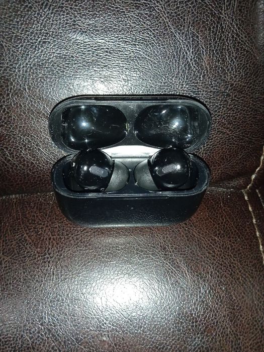 наушники AirPods Pro