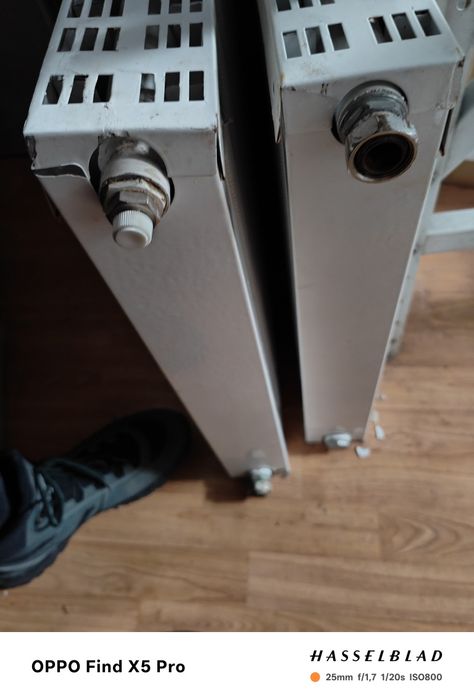 Vând calorifer din aluminiu