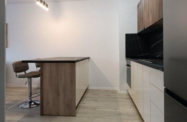 Дава се под наем Двустаен апартамент в София, Редута - 85 кв.м за 749 € - Снимка #2