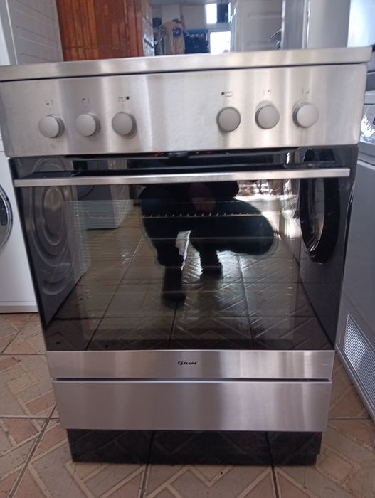 Иноксова свободно стояща печка с керамичен Gram с 2 години Гаранция!