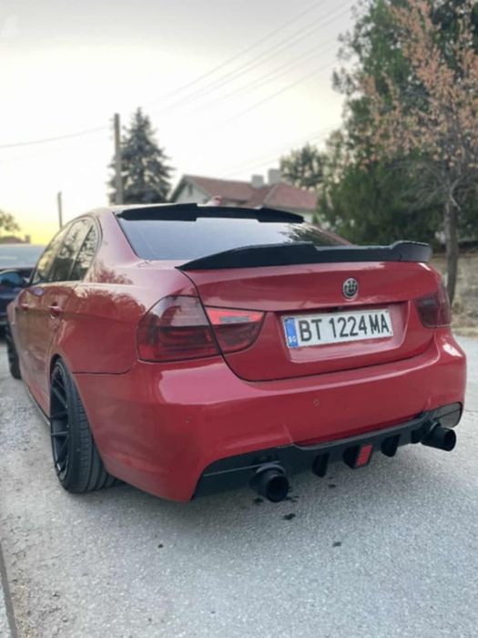 Продавам бмв е90 330д