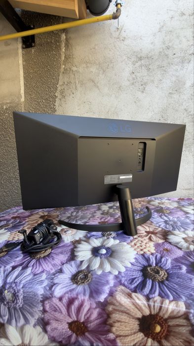 Monitor 29” LG 29WP500 2xHDMI