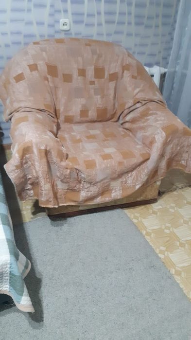Продам кресло. Раскладыватся