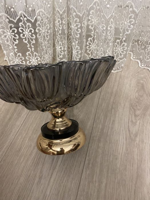 Продается фруктовница