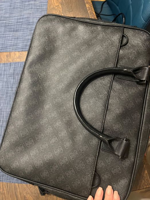 Мъжка чанта за лаптоп GUESS