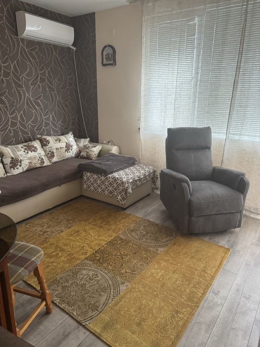 Подарявам ъглов диван