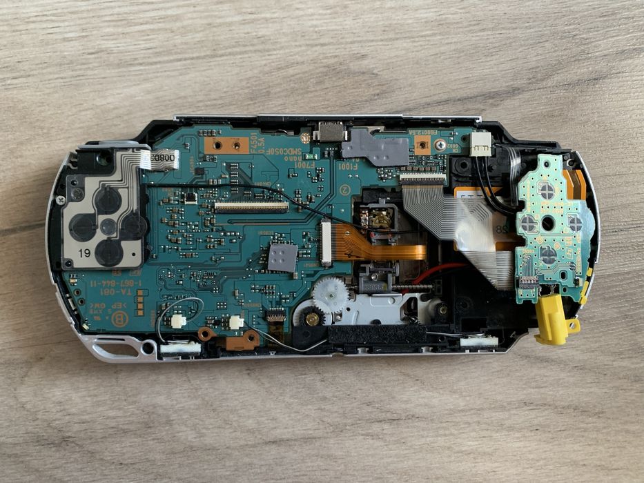 Запчасти консоли PSP