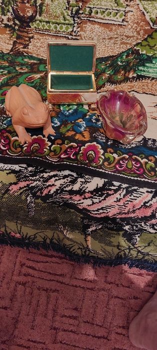 Стъклено  конче и други неща