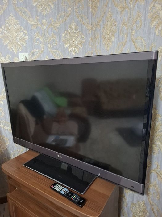 Продам телевизор LG