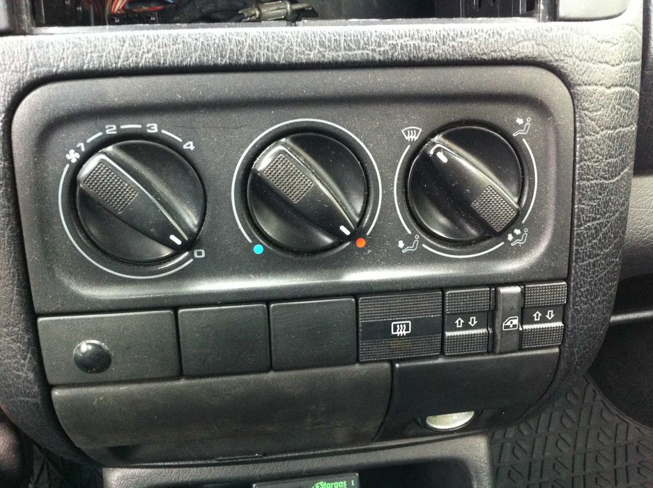 VW Golf АГУ Ел.Пакет Люк