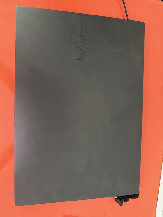 Asus vivobook 16