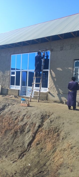 700мингдан ешик ва дерезалар