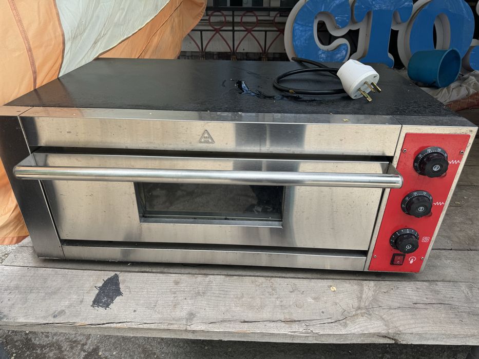 Продам Пицца печь 380 вольт