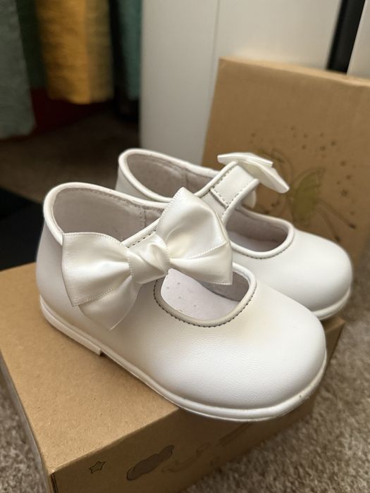 Официални детски обувки