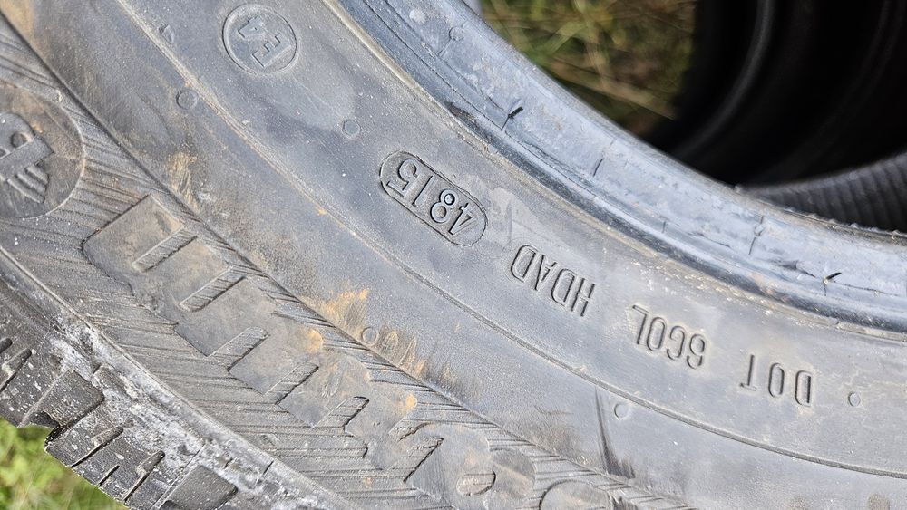 4бр гуми 215 65 16С барум