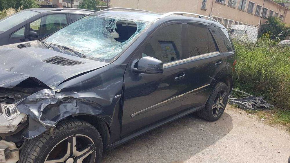 Mercedes ML 300 CDI 4MATIC на части!