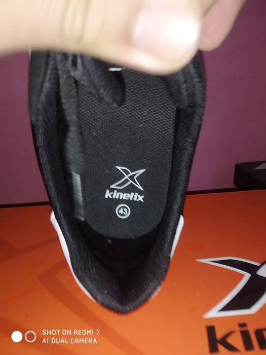 Мужские кроссовки Kinetix производство Турция 43 размер