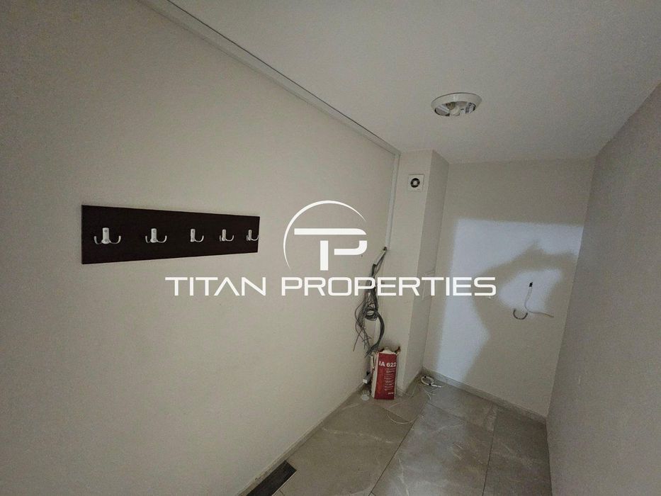 Офис, под наем в жк. Славейков