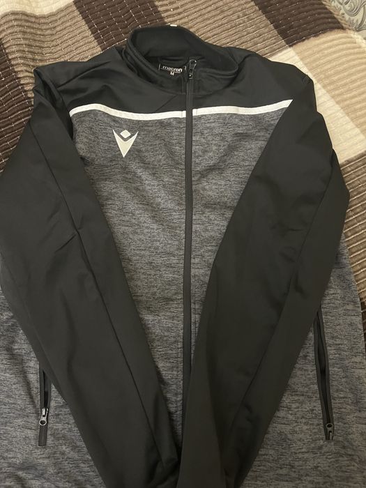 Макрон спортивка серая