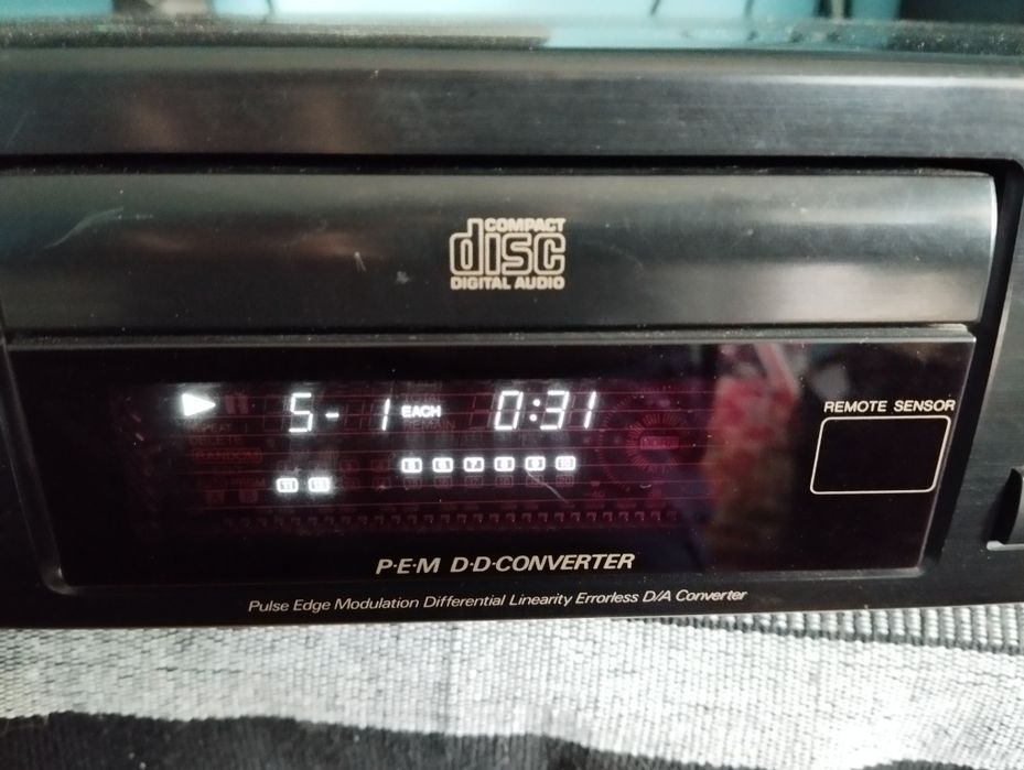 JVC   cd player tuner