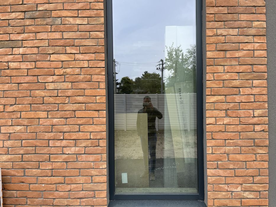 Margini feliate de caramida (aparenta)