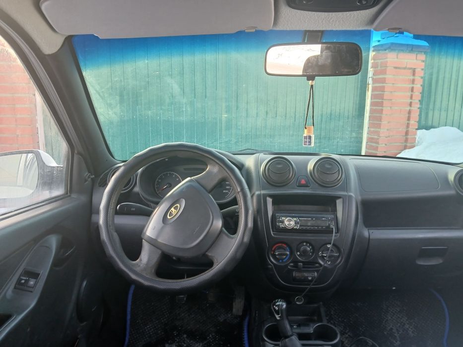 Гранта седан, 2013 г.в.