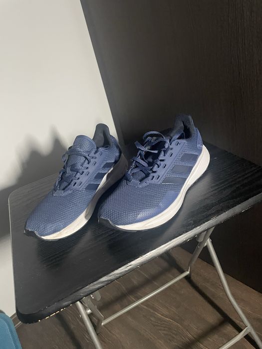 Adidas маратонки