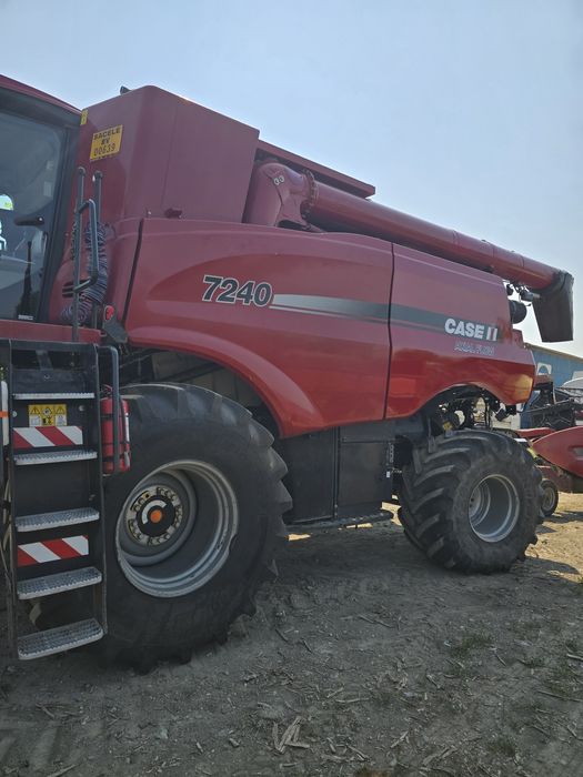 Combină Case de vânzare