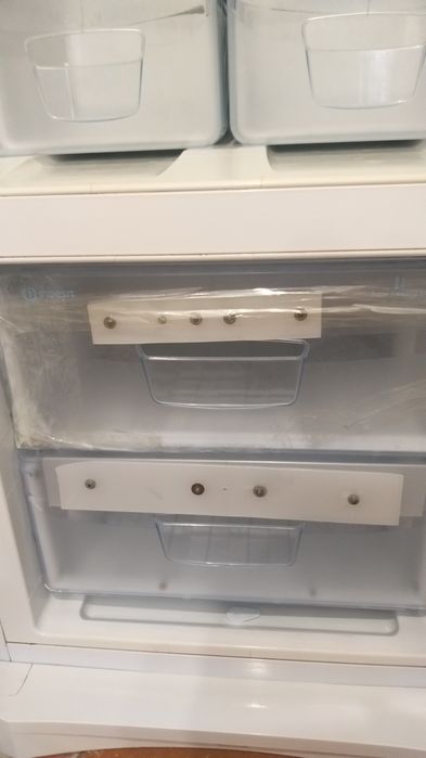 Продам холодильник