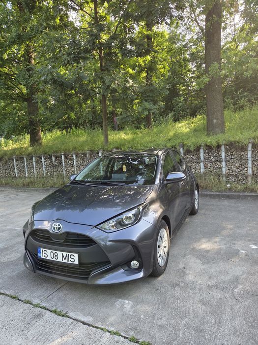 Toyota yaris istoric complet