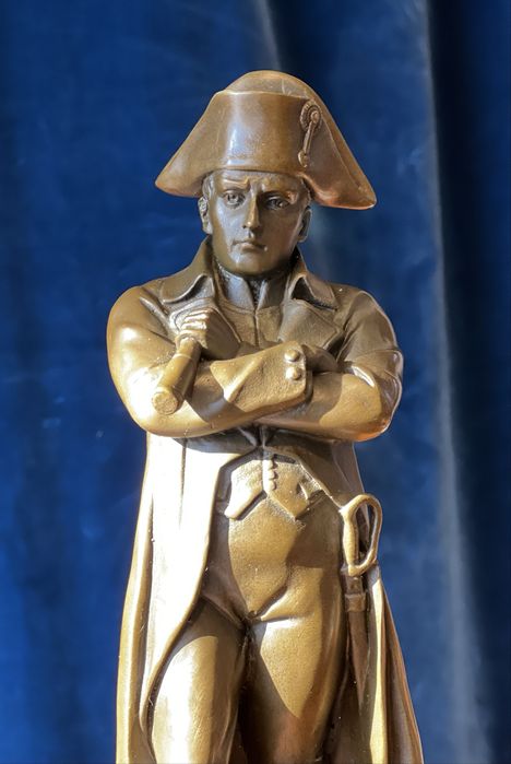 Statuetă bronz cu soclu marmură – Napoleon – semnată