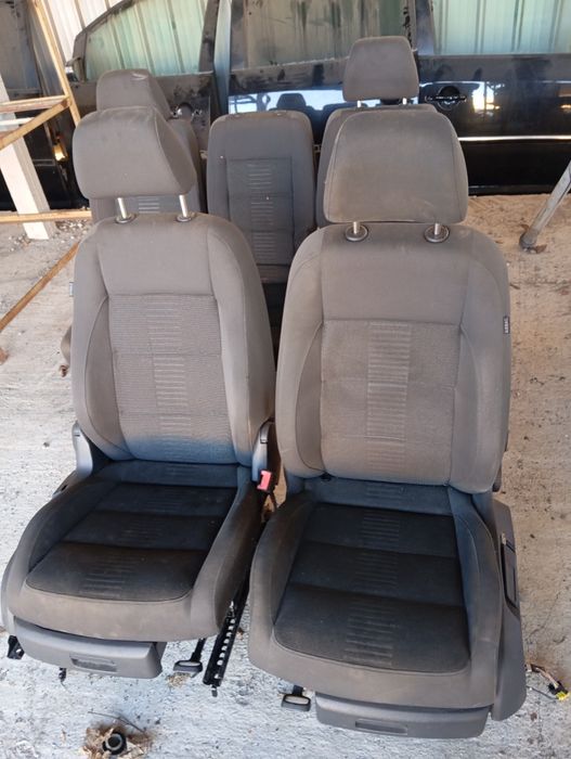 Салон седалки за Фолксваген туаран