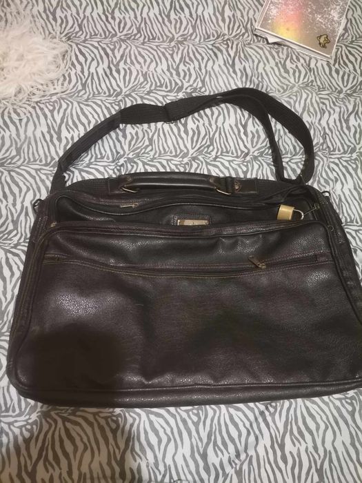 Бизнес чанти за пътуване.