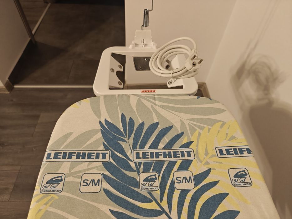 Masa de calcat Leifheit AirBoard  NOUA!!!