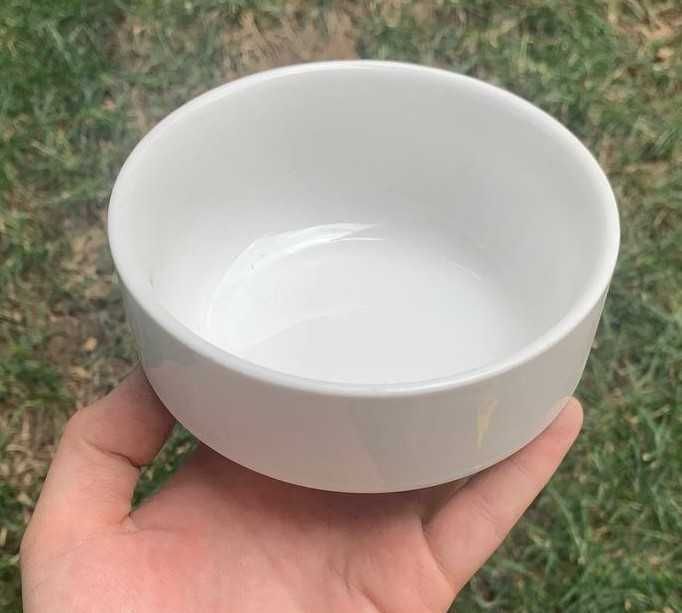 Белые касушки, суповые чашки и глубокие тарелки для пасты