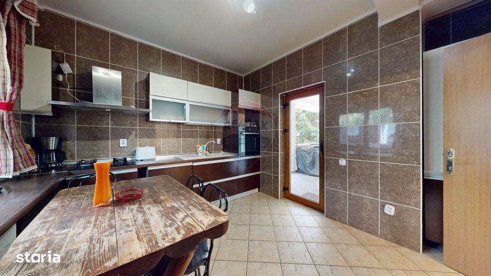 Casa 5 camere | viata la marginea padurii, intre brazi si liniste