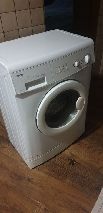 Стиральная машина Zanussi